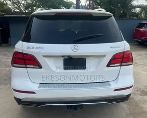 Mercedes-Benz GLE-Class 2016 White