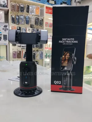 Q02 360' Auto Face Tracking With Lights