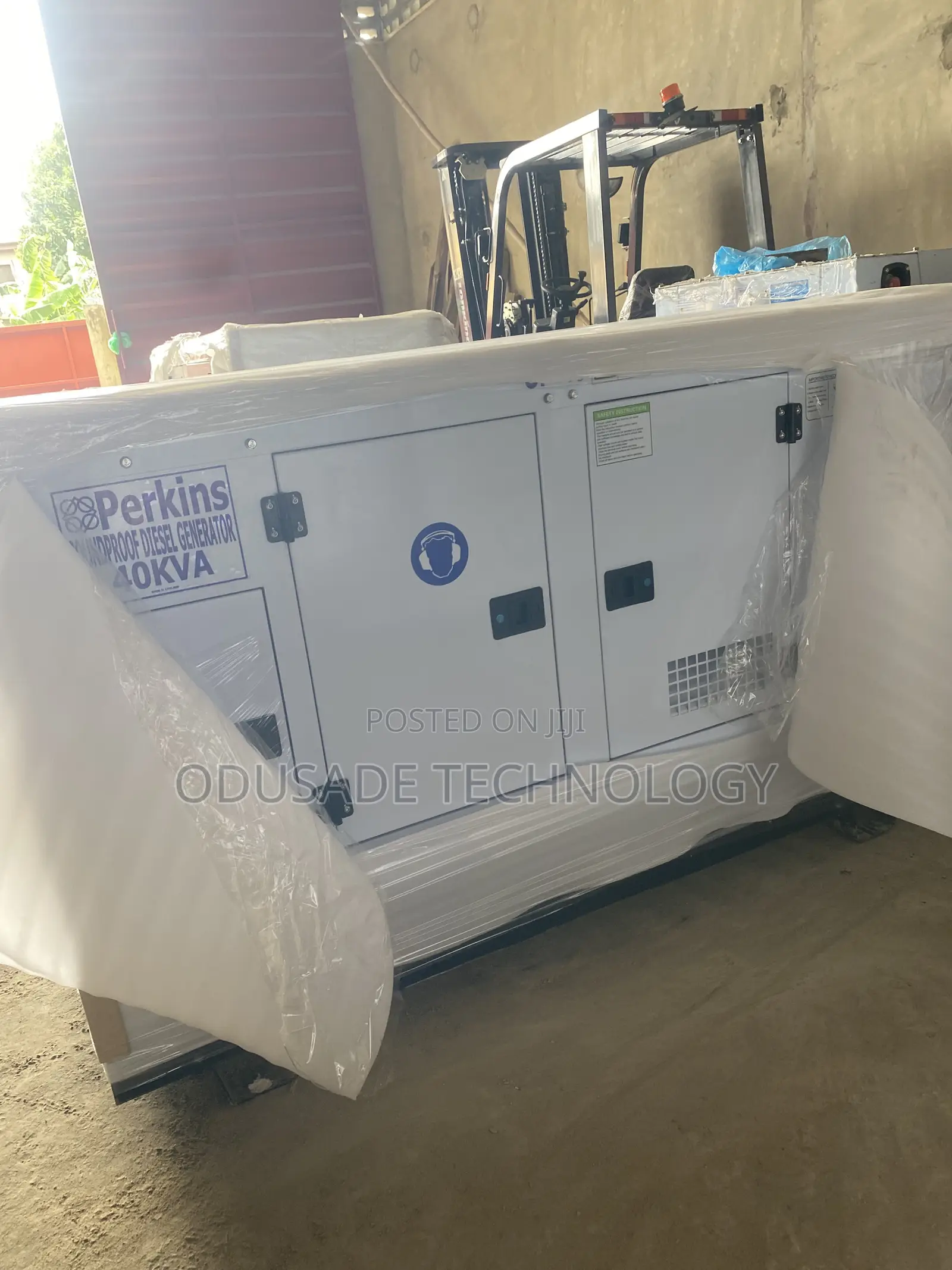 40KVA New PERKINS Enclosed Silent Generator Set