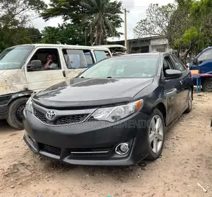 Toyota Camry SE Limited Edition 4dr Sedan (2.5L 4cyl 6A) 2012 Gray