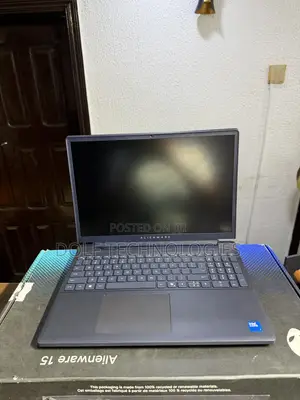 New Laptop Alienware 15 32GB Intel Core 7 SSD 1T