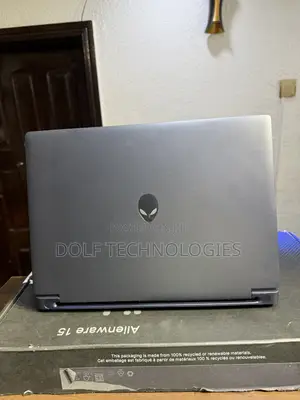 New Laptop Alienware 15 32GB Intel Core 7 SSD 1T