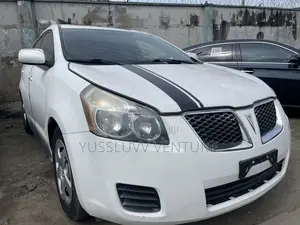 Pontiac Vibe 2009 White