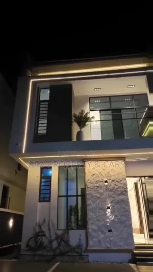 5bdrm Duplex in Off Lekki-Epe Expressway for sale