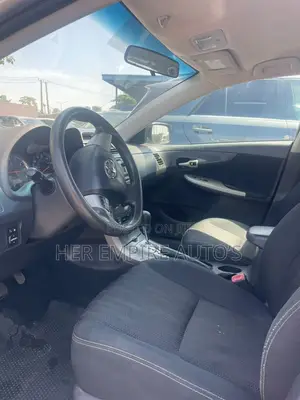 Toyota Corolla 2012 Silver