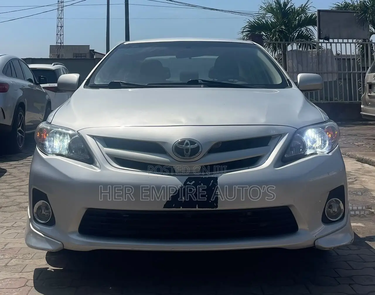 Toyota Corolla 2012 Silver
