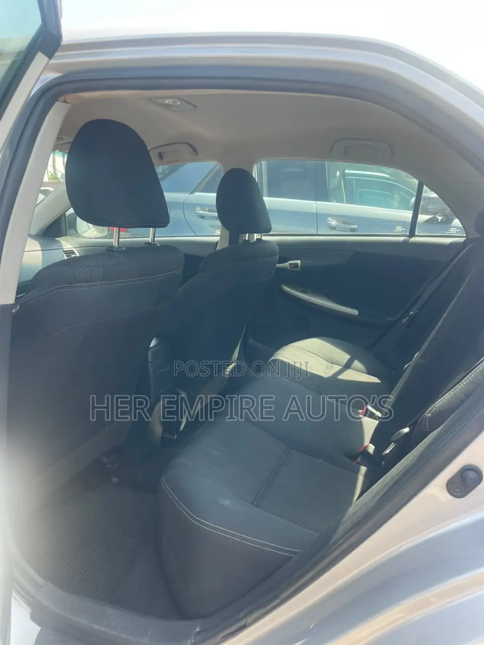 Toyota Corolla 2012 Silver