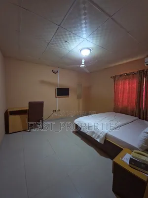 36 Room Hotel