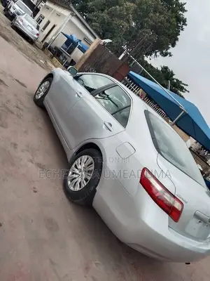 Toyota Camry LE 4dr Sedan (2.4L 4cyl 5A) 2008 Silver