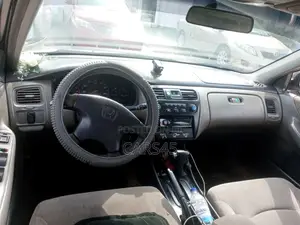 Honda Accord 2001 Gray
