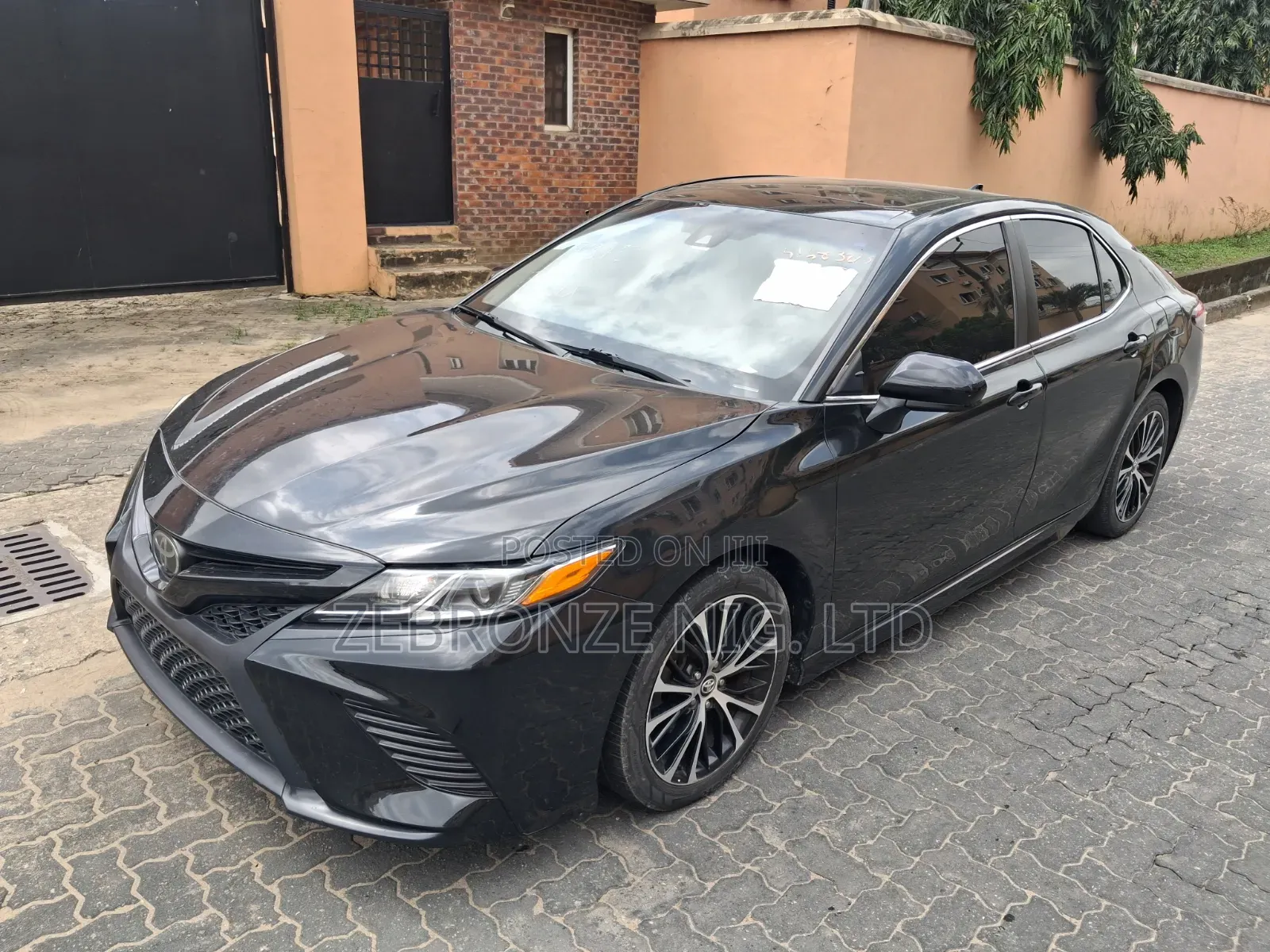 Toyota Camry 2019 Black