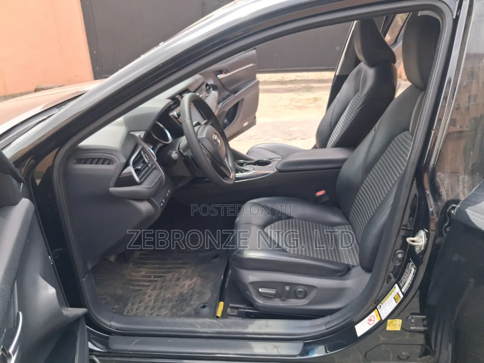 Toyota Camry 2019 Black