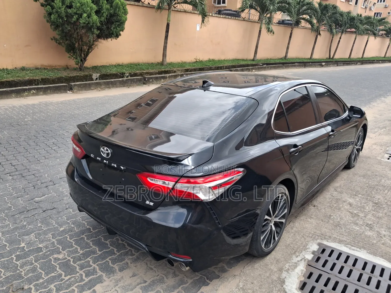 Toyota Camry 2019 Black