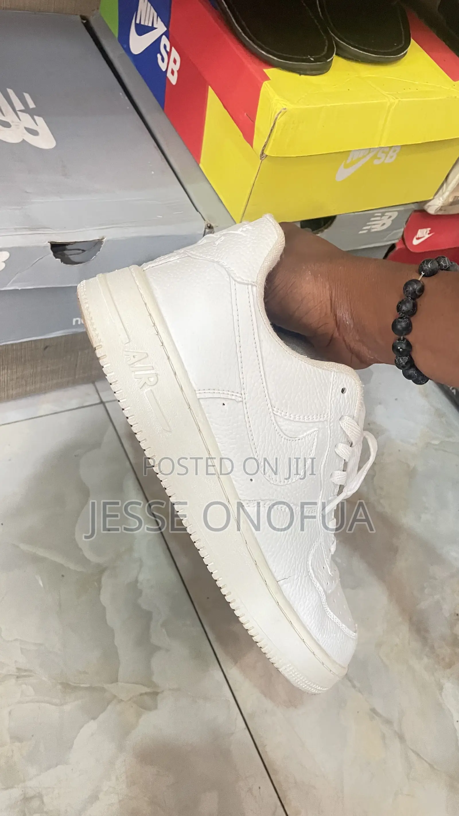 White Nike Airforce 1
