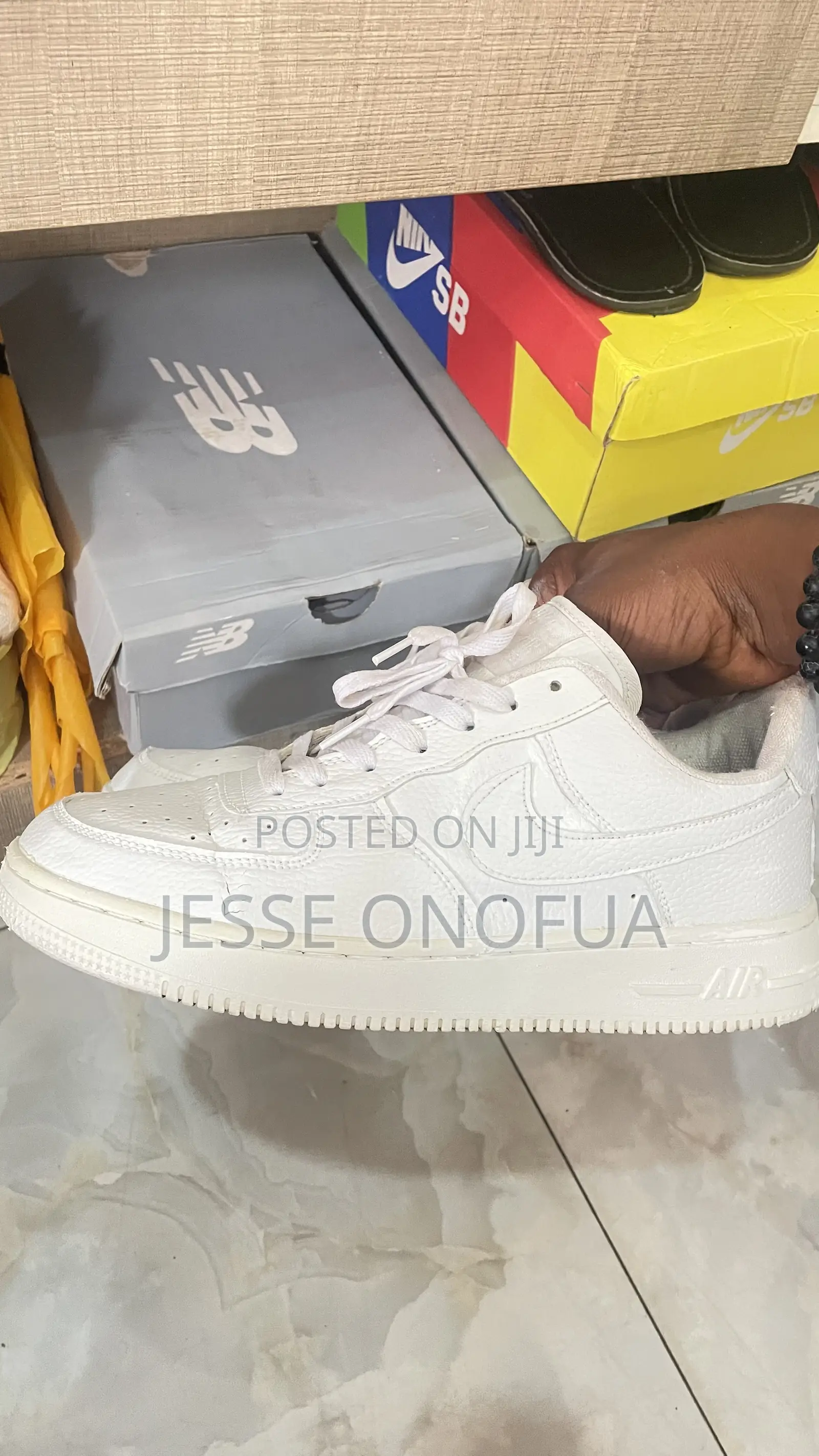 White Nike Airforce 1