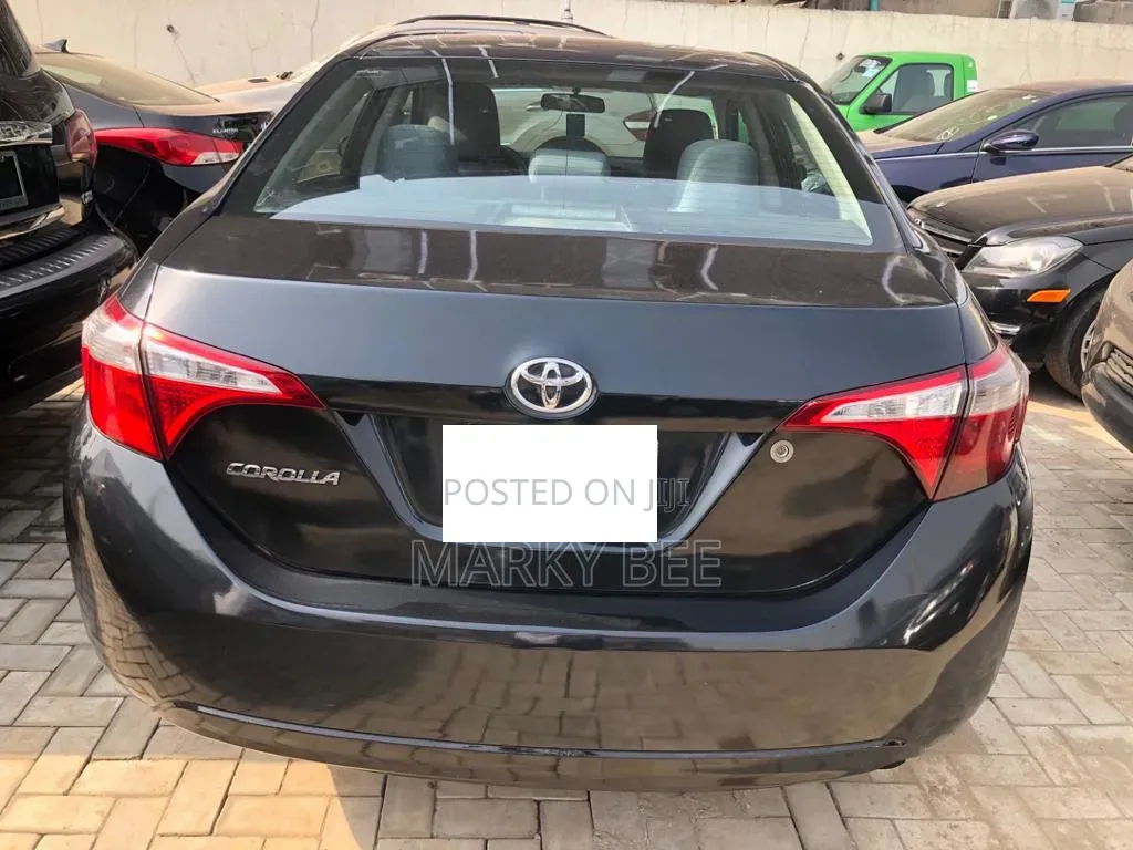 Toyota Corolla 2013 Black