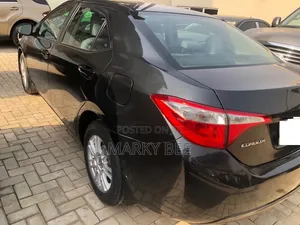 Toyota Corolla 2013 Black
