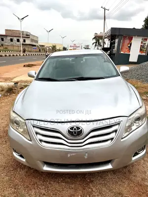 Toyota Camry 2009 Silver