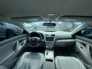 Toyota Camry 2009 Silver