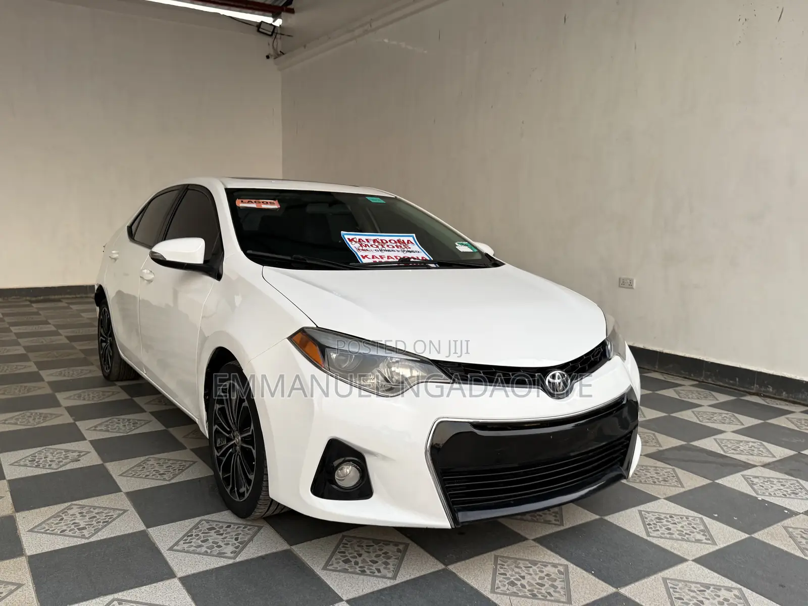 Toyota Corolla 2014 White