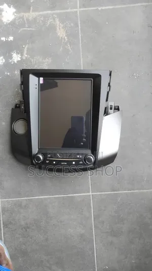 Toyota RAV4 2007-2012 Tesla Android Screen With Reverse Camera
