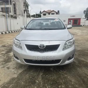 Toyota Corolla 2010 Silver