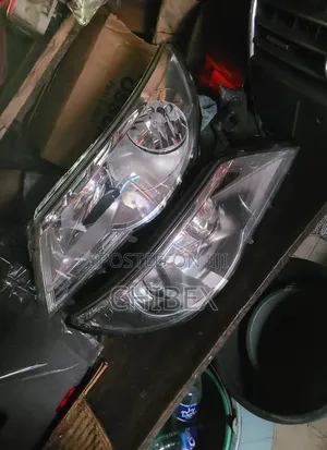 Set of Full Light Volkswagen Tiguan 2010