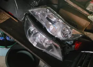 Set of Full Light Volkswagen Tiguan 2010