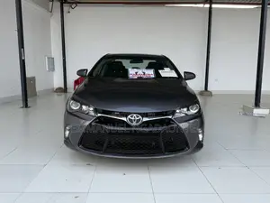 Toyota Camry 2016 Gray