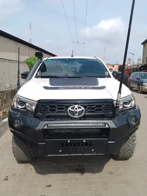 Toyota Hilux 2019 White