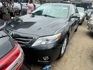 Toyota Camry 2011 Gray