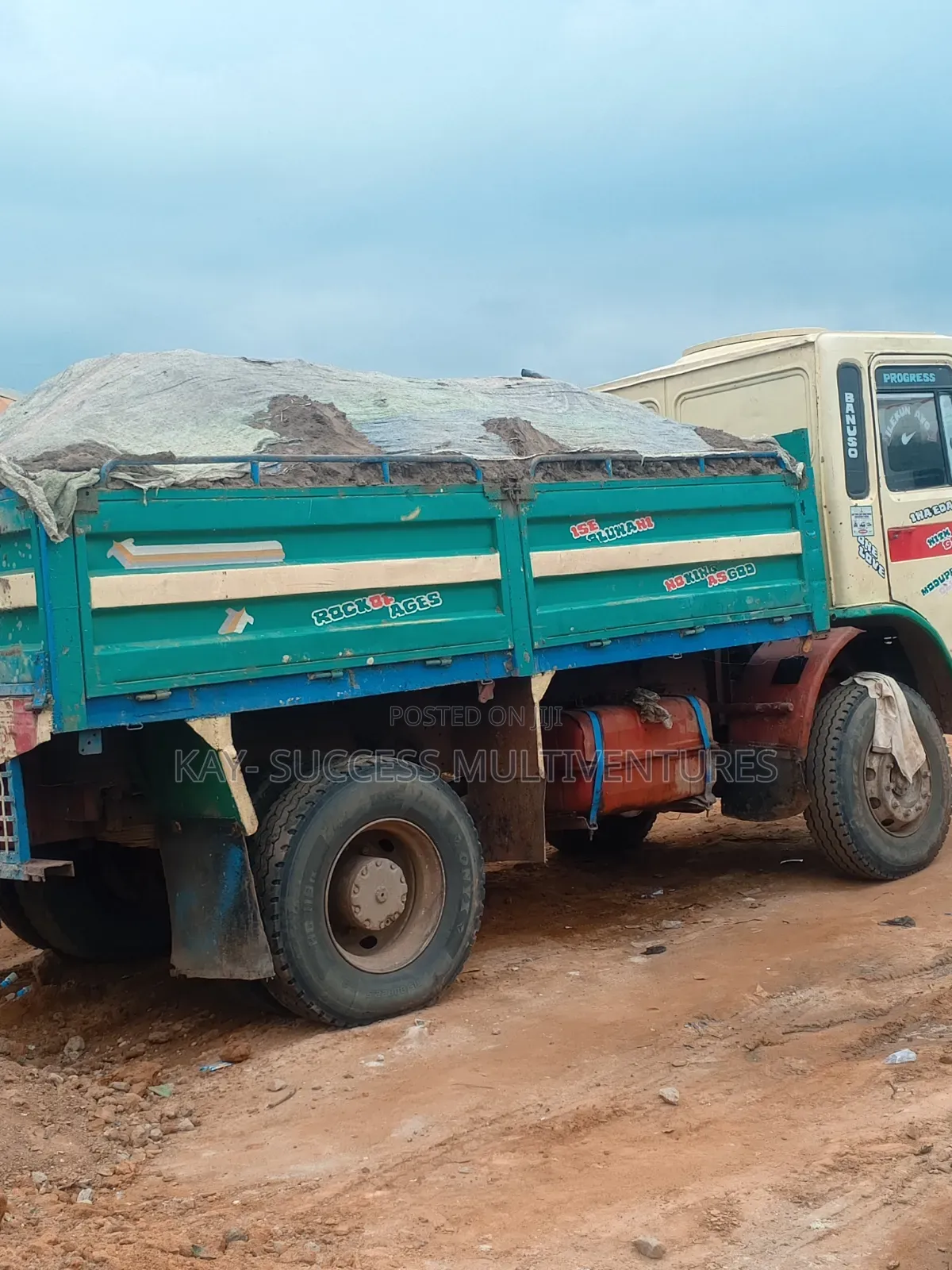 Granite and Sharp Sand for Sale