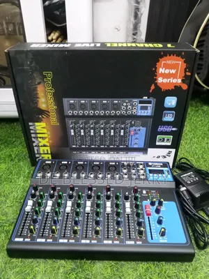Professional Yamaha 7 Channels Mixer