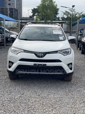 Toyota RAV4 Limited AWD (2.5L 4cyl 6A) 2016 White