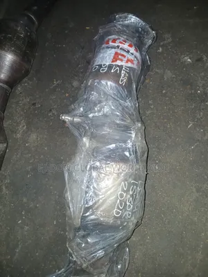 V6 Engine Exhaust Manifold Catalyst Toyota Lexus Is300 IS350 2021 2023