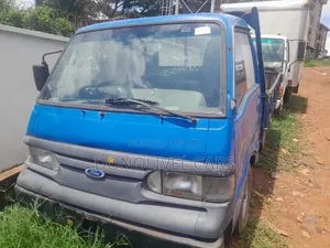 Ford Econovan 2004 Blue