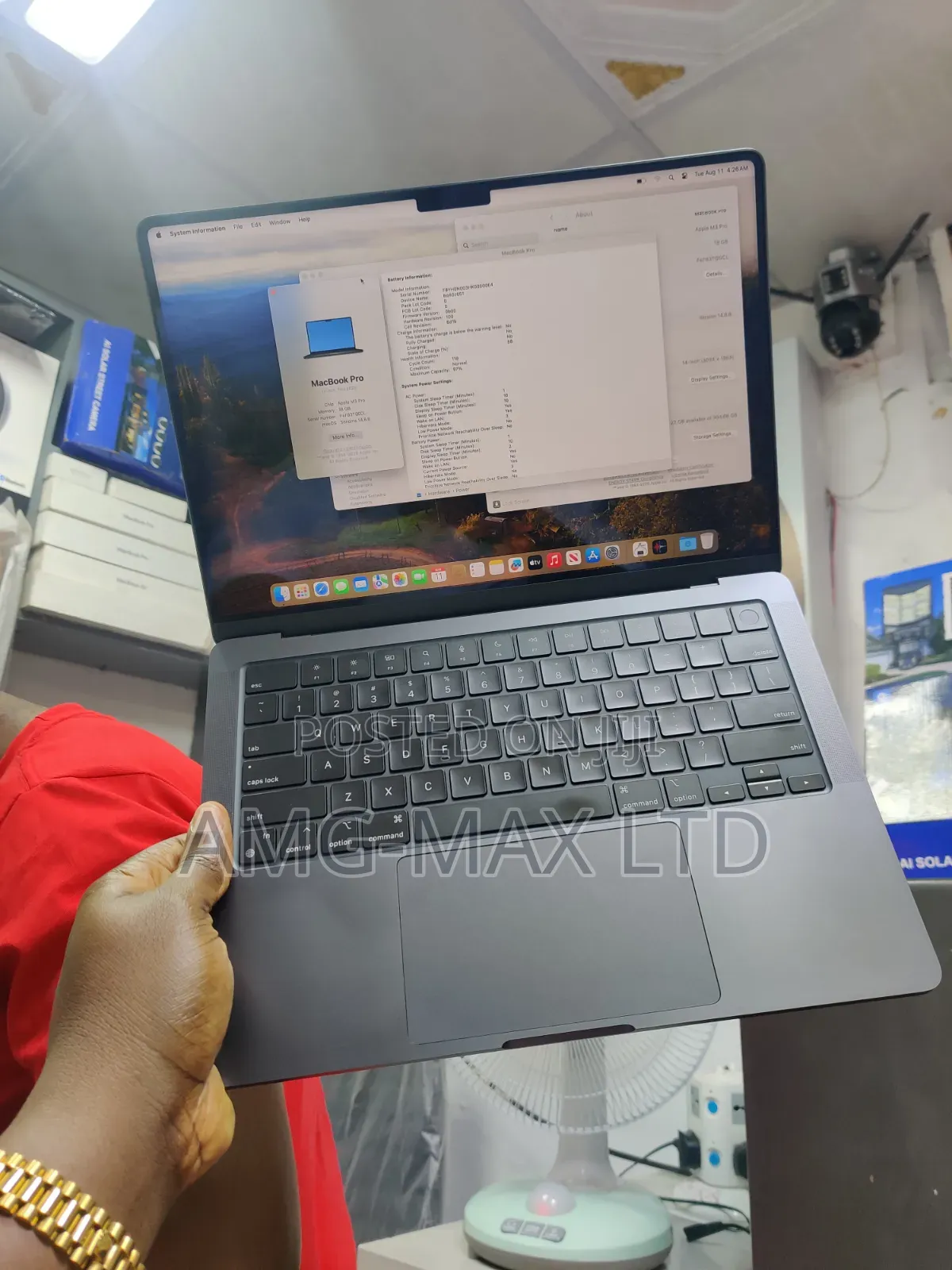 Laptop Apple MacBook Pro 18GB Apple M3 Pro SSD 512GB