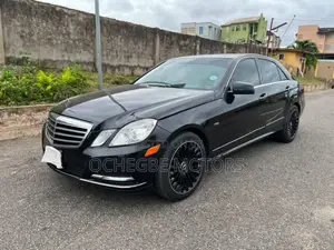 Mercedes-Benz E350 Base 4Matic Sedan AWD (3.5L 6cyl 7A) 2011 Black