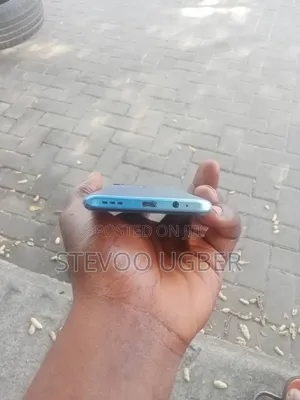 Tecno Camon 18i 128 GB Blue