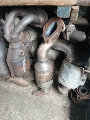 1gr Engine Exhaust Manifold Catalyst Toyota Tacoma 4RUNNER 2015 2018