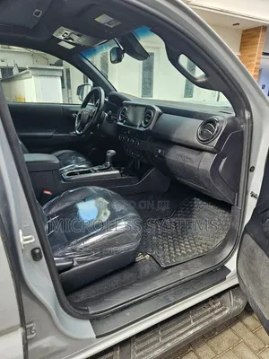 Toyota Tacoma 2021 Beige