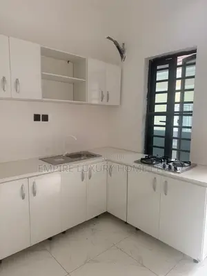 Mini Flat in Not In An Estate, Ologolo for rent