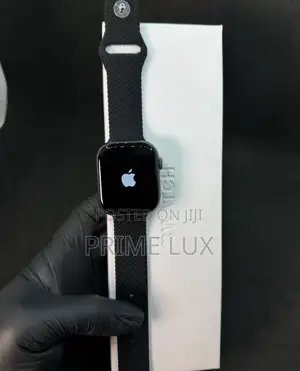 Apple Iwatch Series 8 Dubai Version