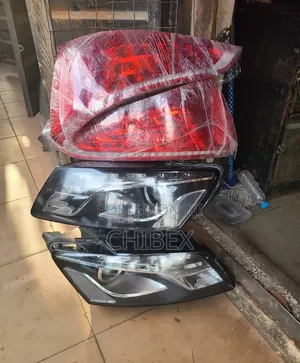 Set of Full Light and Back Light Audi Q5 2010