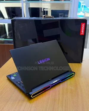 New Laptop Lenovo Legion 7 32GB Intel Core Ultra 9 SSD 2T