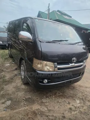 Toyota HiAce 2010 Black