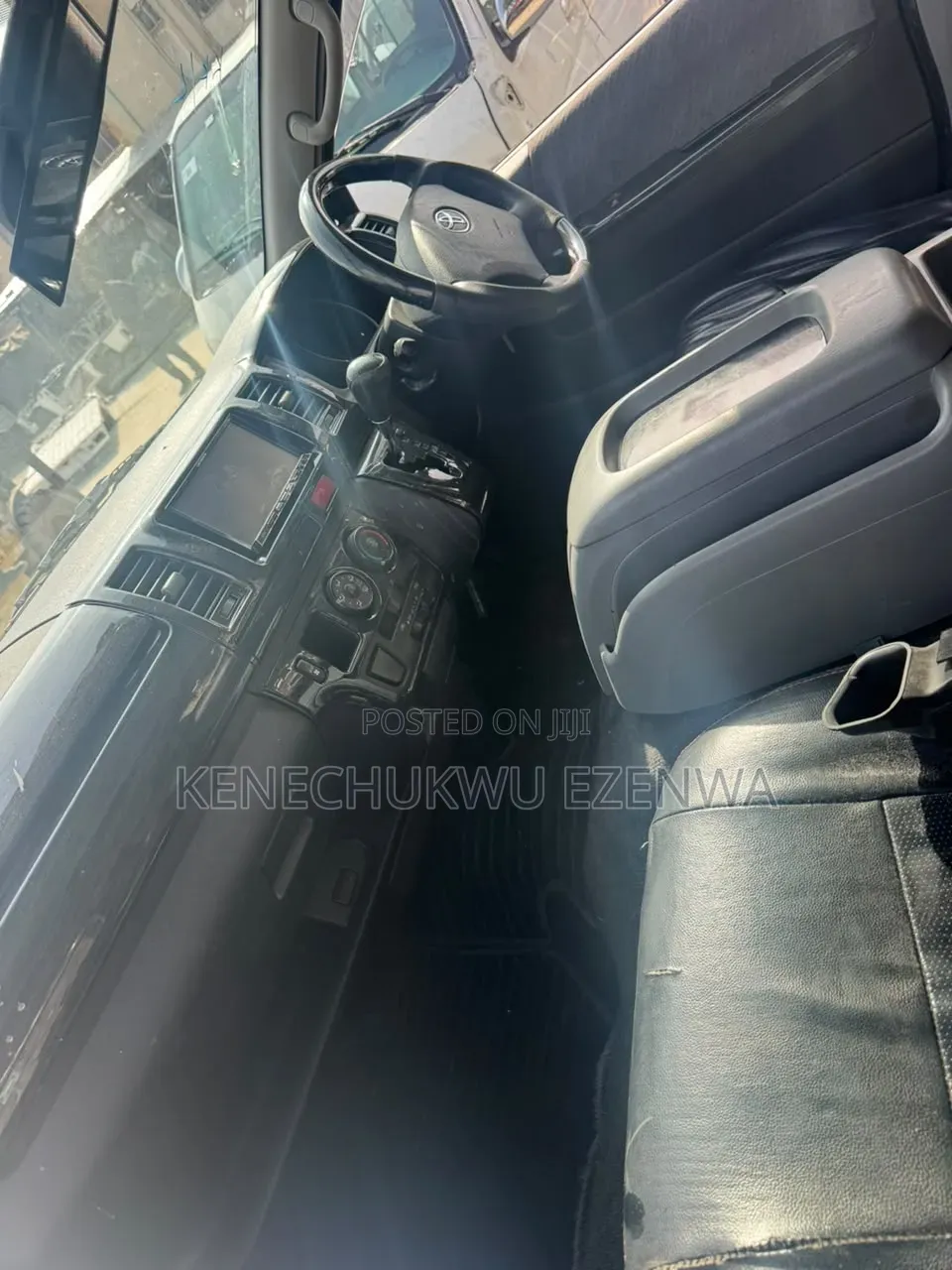 Toyota HiAce 2010 Black