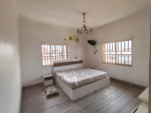 3bdrm Apartment in Lekki Phase 1 for rent