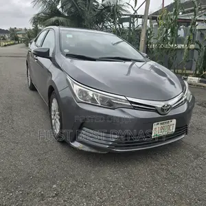 Toyota Corolla 2018 Gray