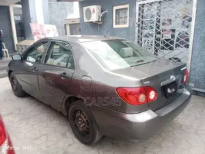 Toyota Corolla 2005 Gray